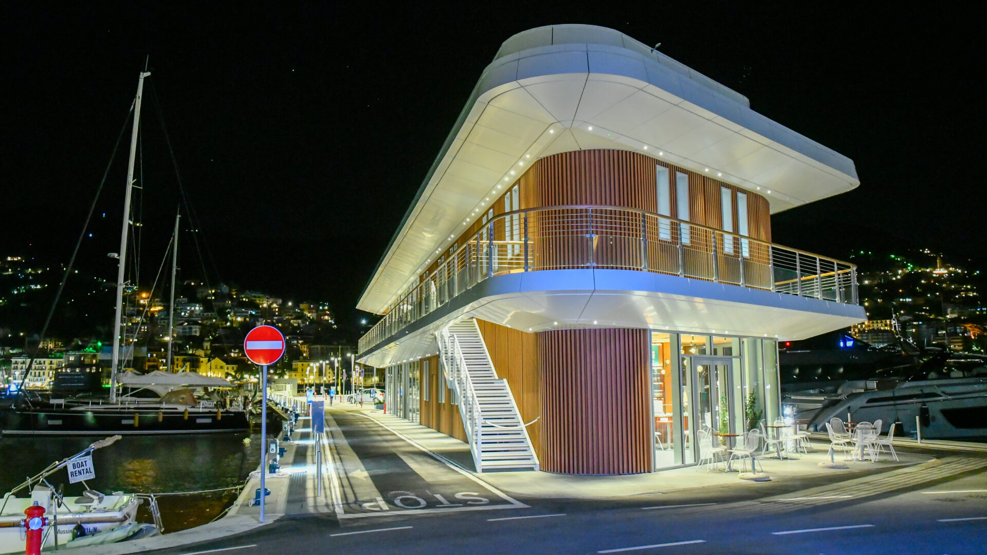 Bizzi & Partners Porto Carlo Riva La Torretta Restaurant by night